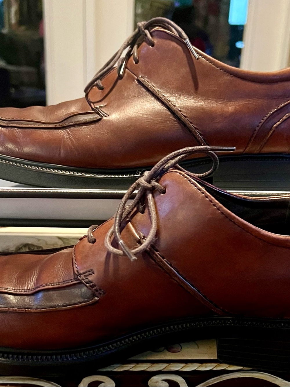 Clarks Men's Brown Leather Derby Oxfords